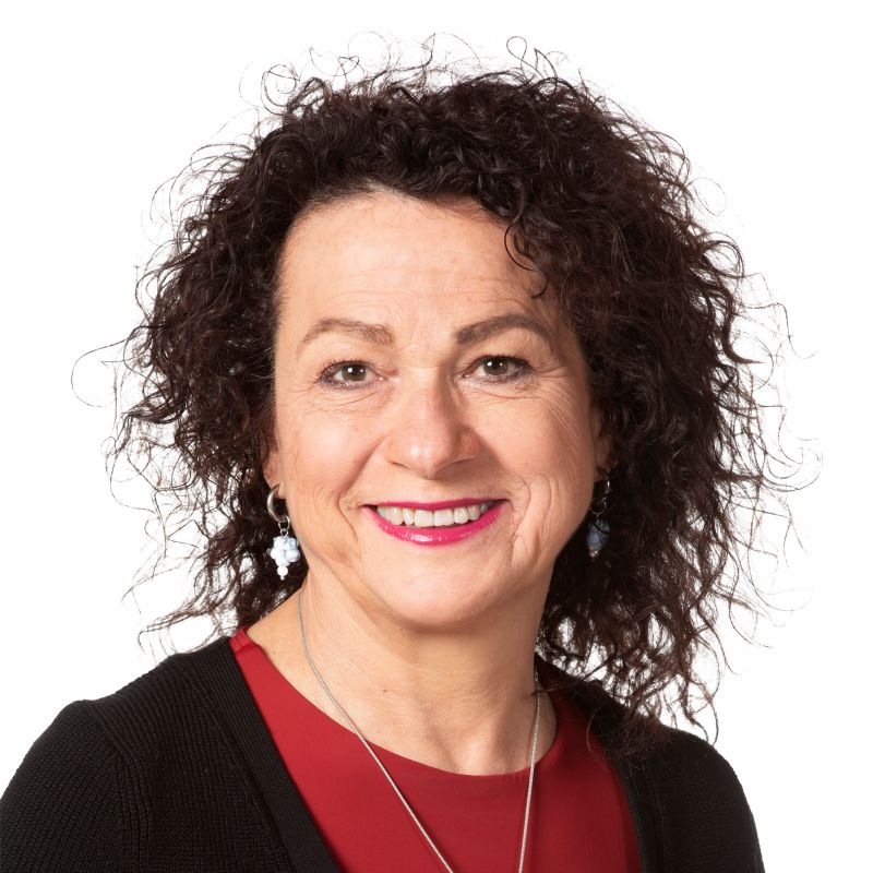 Ruth Hynek Hlavizna